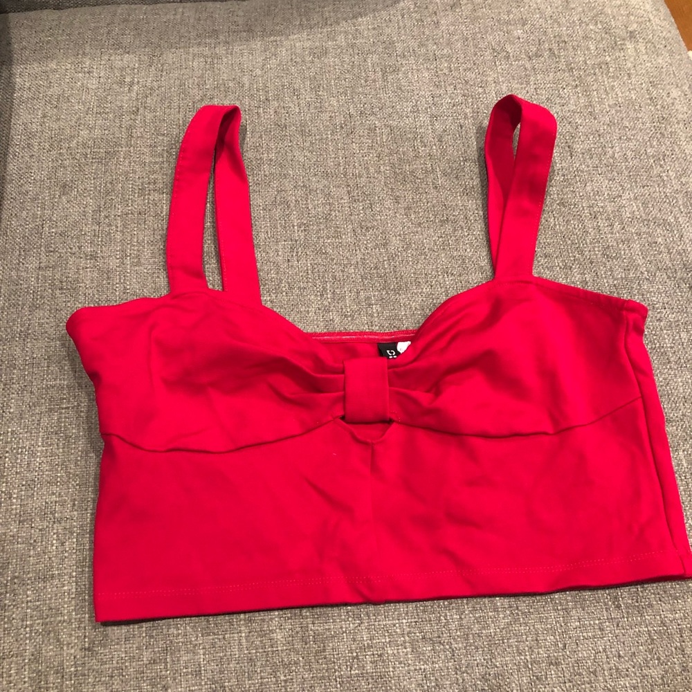 NWT H&M crop top with slit